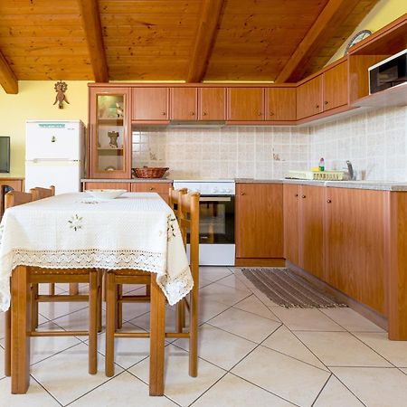 Arazzo Apartments Vasilikí 外观 照片